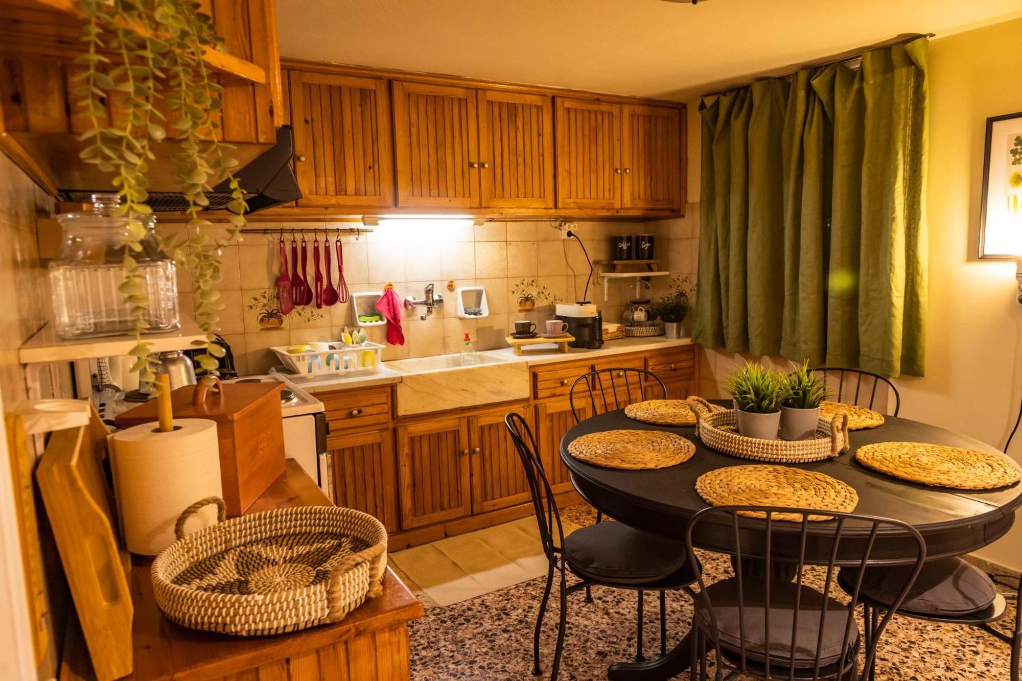 Airport Cottage House アルテミダ エクステリア 写真