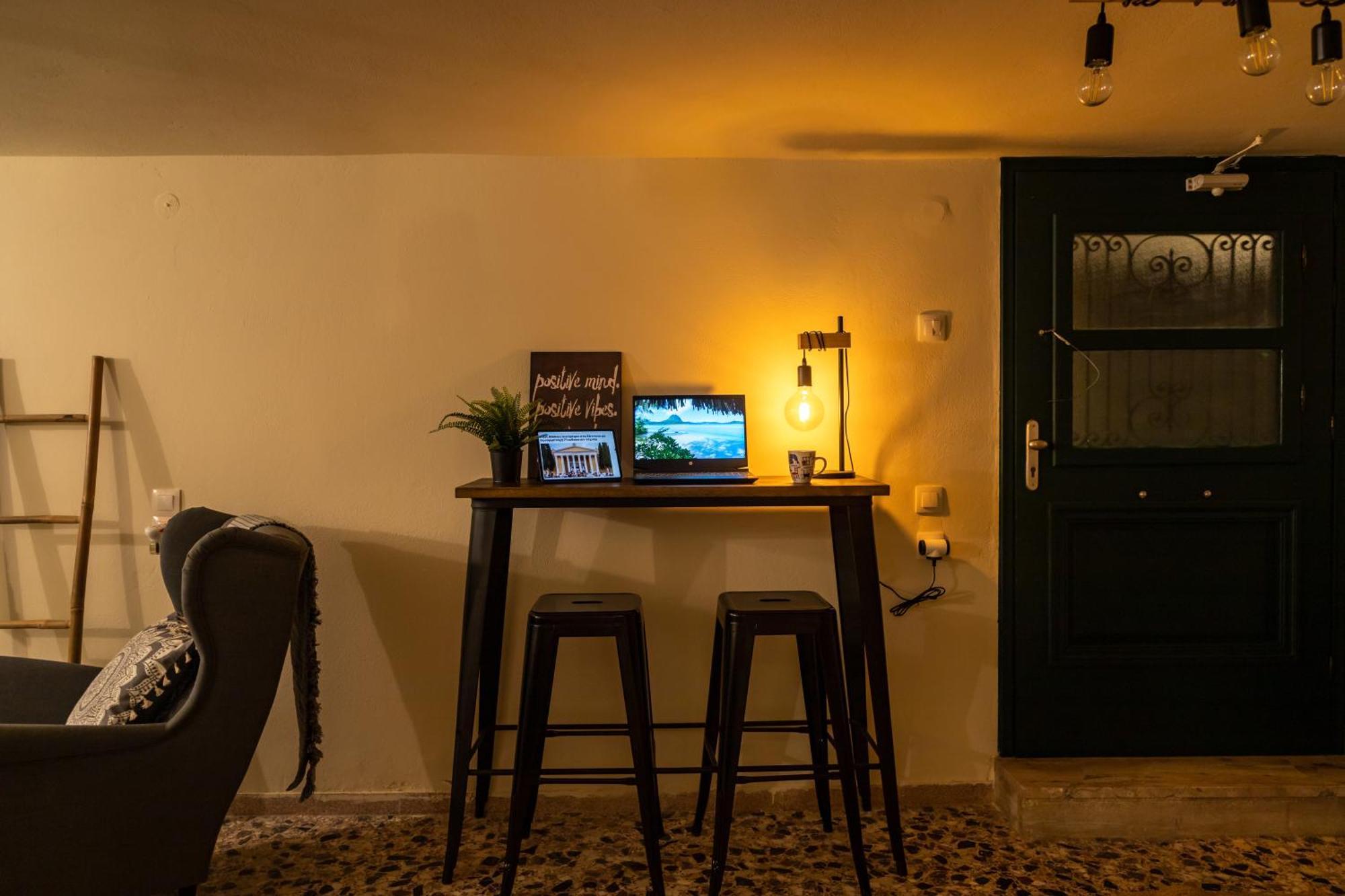 Airport Cottage House アルテミダ エクステリア 写真